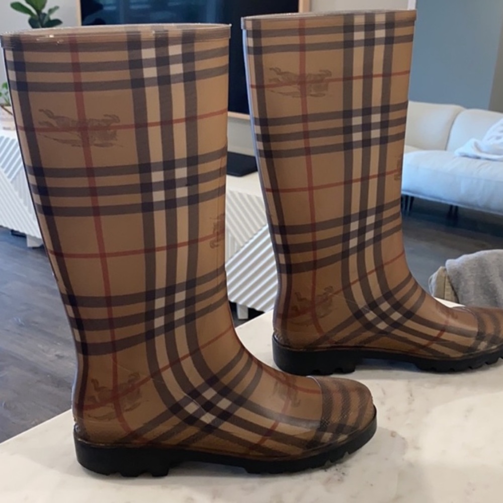 Gently used rain boots.